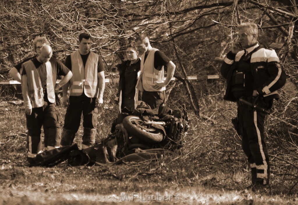 Schwerer VU Krad Fahrrad Koeln Porz Alte Koelnerstr P047.JPG - Miklos Laubert